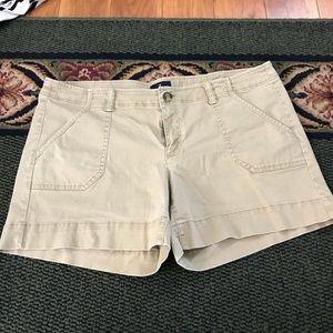 American Eagle 🦅 khaki shorts